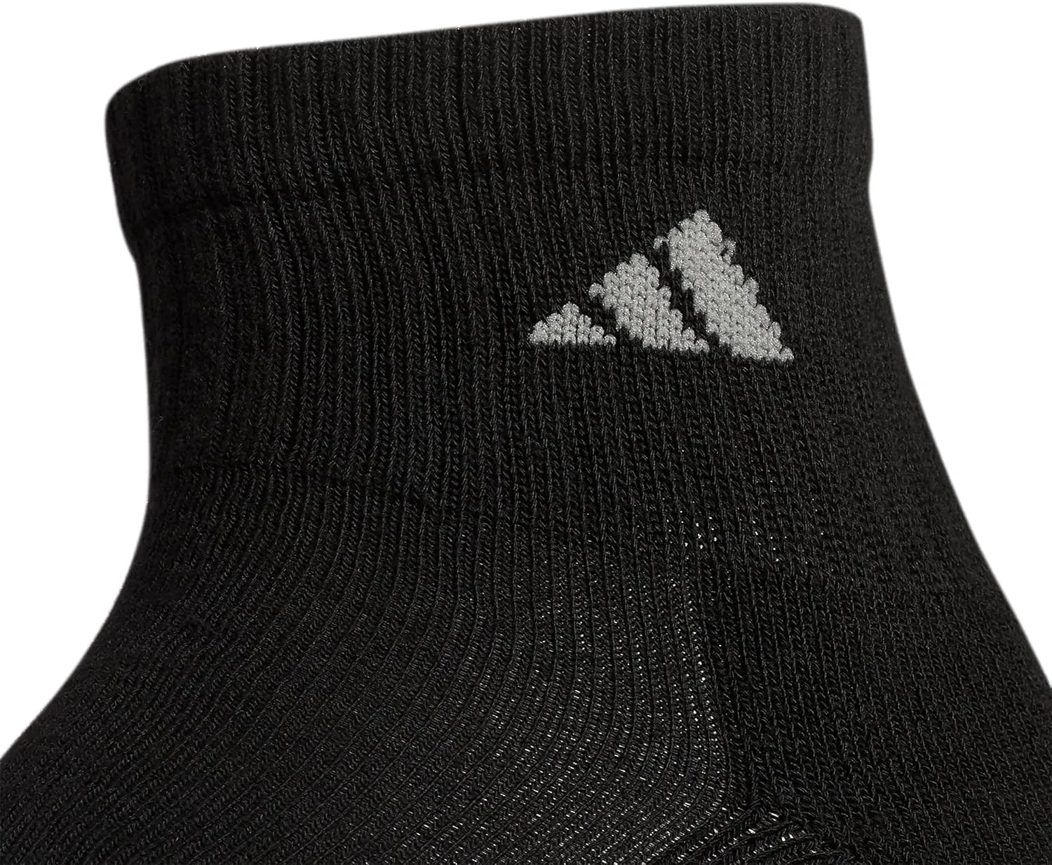 adidas Men's Socks, Athletic Cushioned Quarter 6-Pack, Ankle Fit with Arch Support