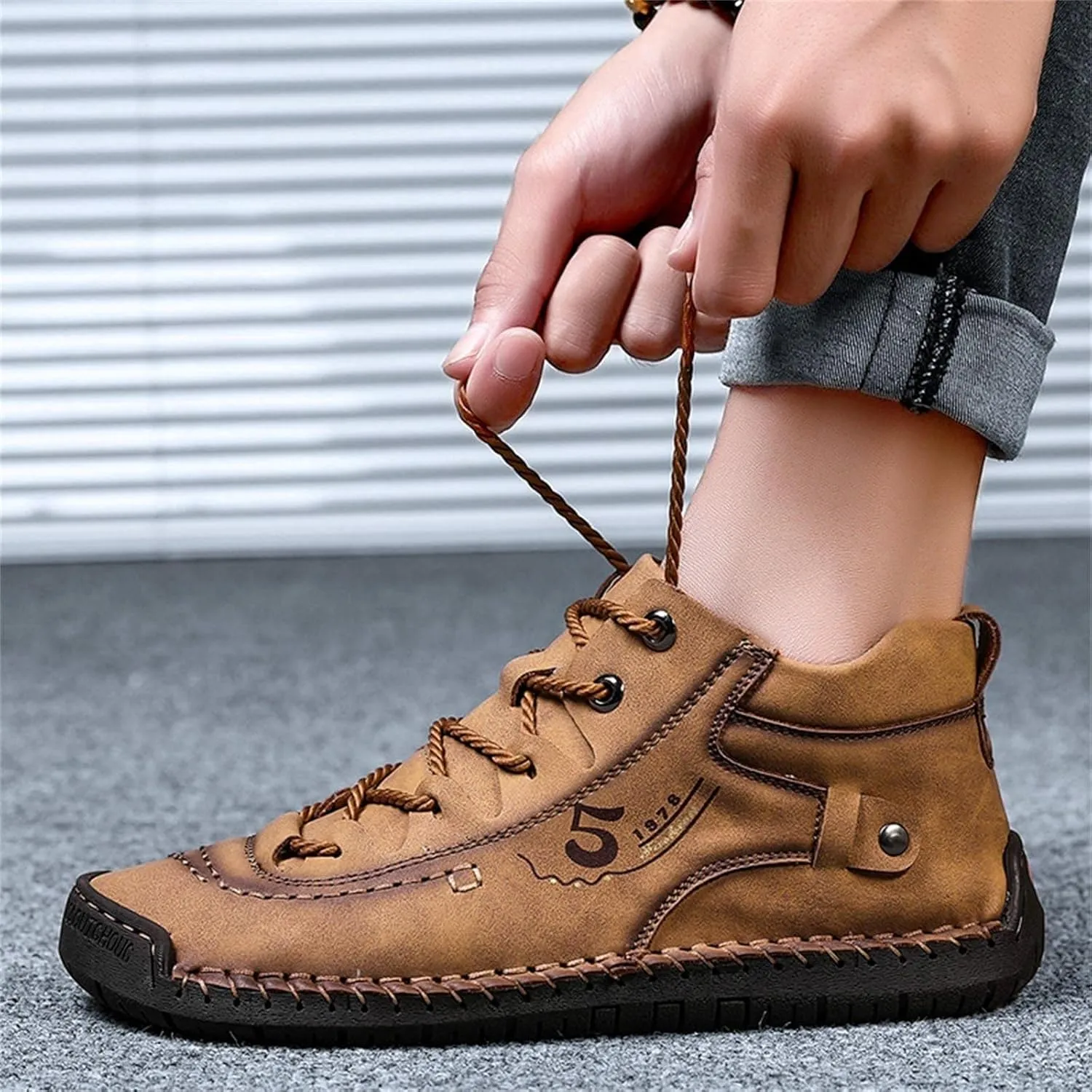 BORAMAX Mens Casual Shoes Fashion Sneakers Non Slip PU Leather Classic Walking Shoes Suit Shoes Autumn Mid Top Men Shoes