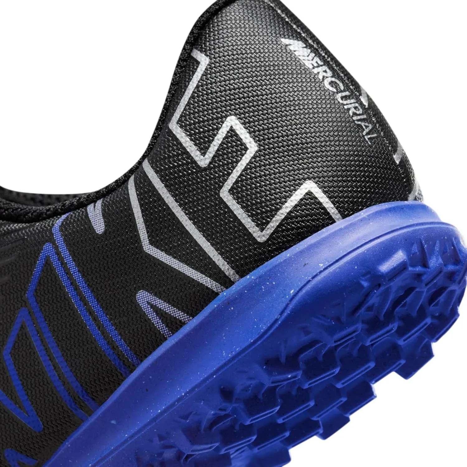 Nike Boy's Football Soccer Shoe