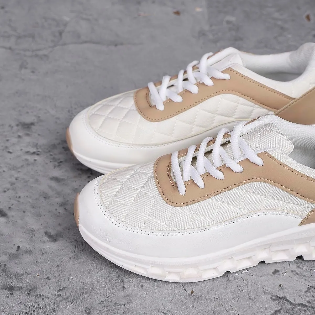 Women's Comfortable Casual Sneakers - Anti-Slip Wear-Resistant Walking Shoes, Lace-Up Outdoor Sneakers with Cushioned Soles